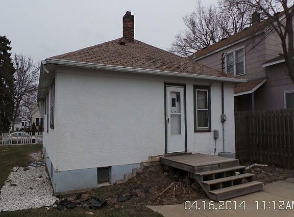 3rd image of 145 Richmond St W