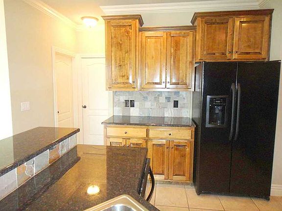 4th image of 5413 Fireplace Dr