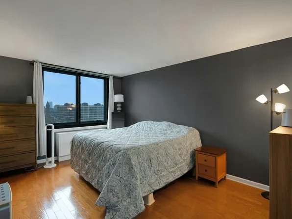 700 Grove Street image 22 of 39