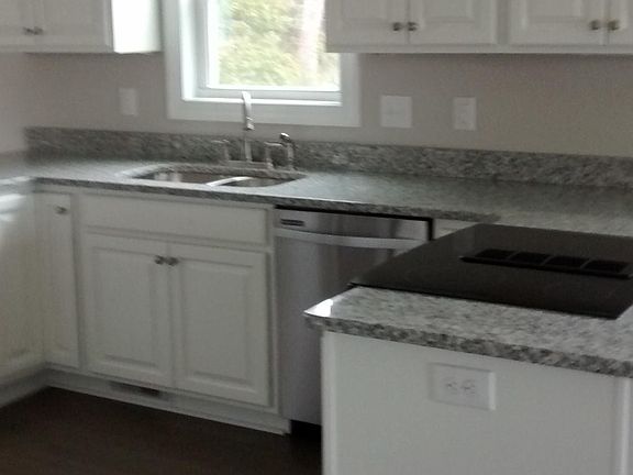 4th image of 208 LEE Street #A