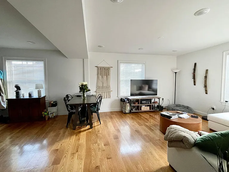 321 Lafayette St #2 — Photo 9