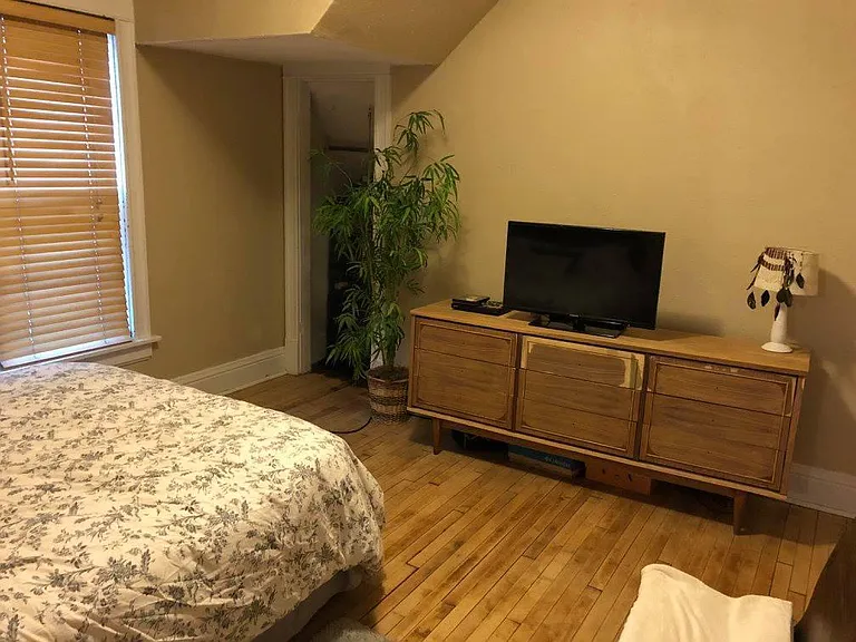 2119 E Bradford Ave — Photo 15