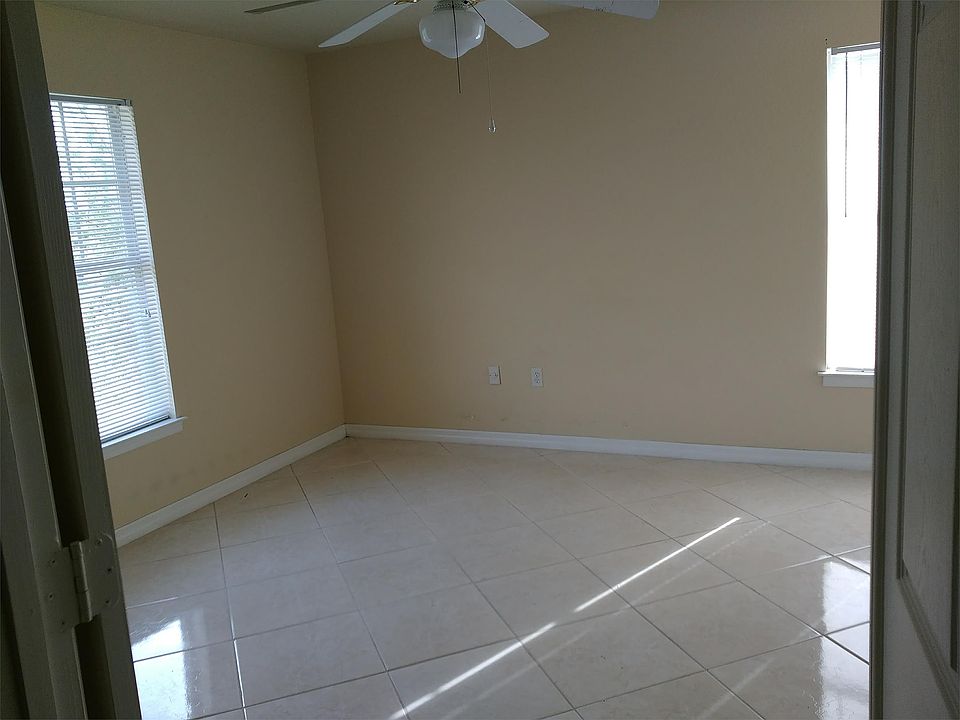 1st image of 3726 Palm Desert Ln APT 5223