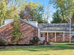 12 Pine Rd, Roseland, NJ 07068