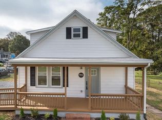 701 Wellham Ave, Glen Burnie, MD 21061
