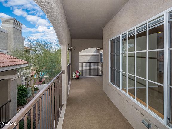 4th image of 1500 E Pusch Wilderness Dr Unit 4201