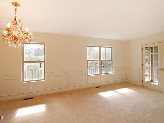 5th image of 211 Sequoyah Trl