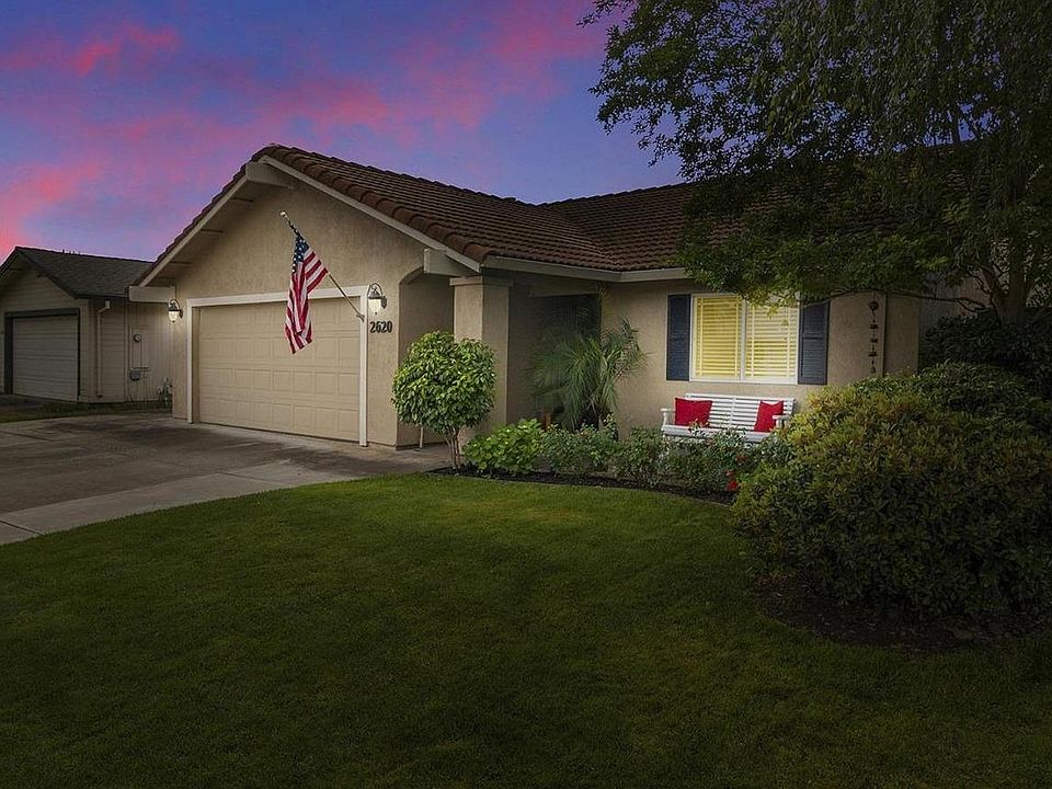 1st image of 2620 Park West Dr