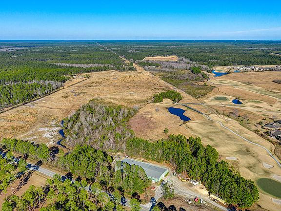 3rd image of 890 Wolf Pond Rd