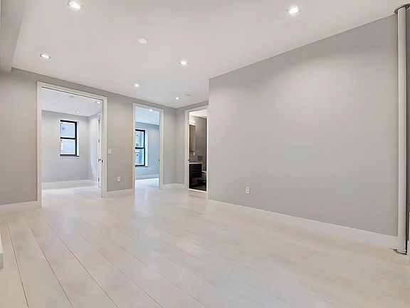 5th image of 200 Stanton St #9