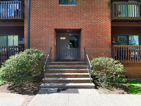 3rd image of 710 Mill St Unit H8