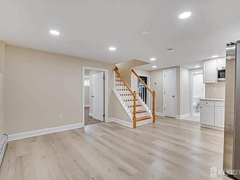 92 Coleman St — Photo 22
