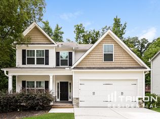 377 Fieldcrest Dr, Dallas, GA 30132
