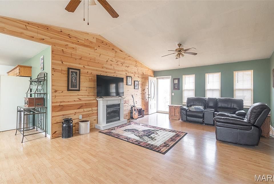 613 Joyner Ln, Mountain View, MO 65548 | Zillow