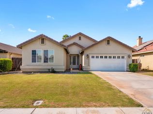 6925 Akers Rd, Bakersfield, CA 93313