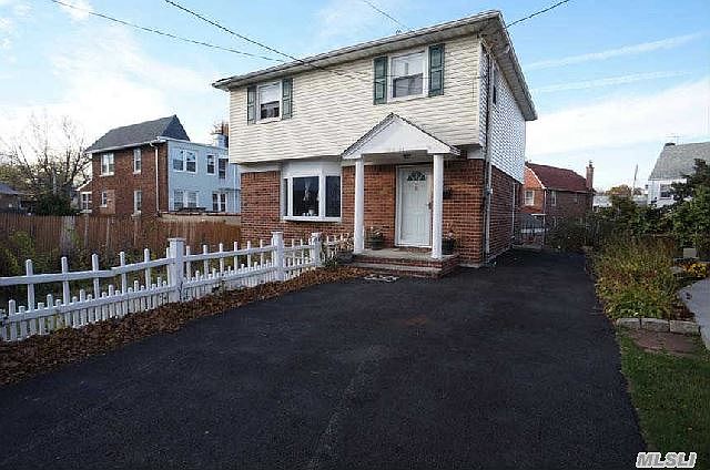 1st image of 119-11 8th Ave