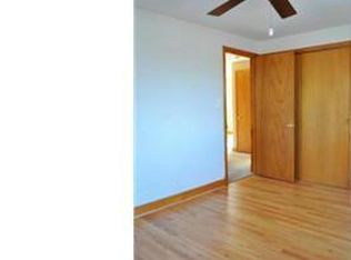 43429 Valleyvista Ln, Chantilly, VA 20152