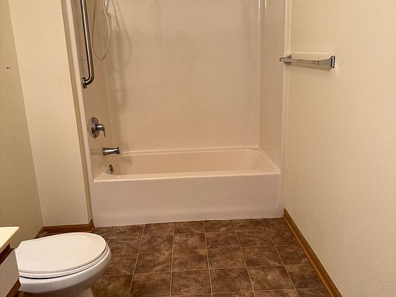 2nd image of 105 Thronson Dr #202