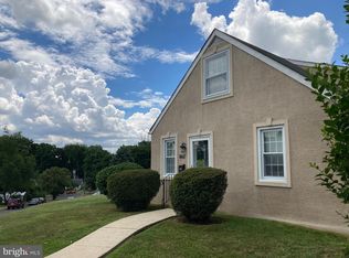 8612 Sagamore Rd, Philadelphia, PA 19128