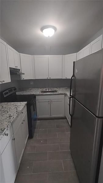 1st image of 300 NW 30th Ct APT 205