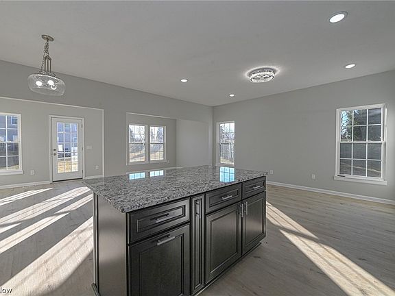 3rd image of 110 Clay Ct