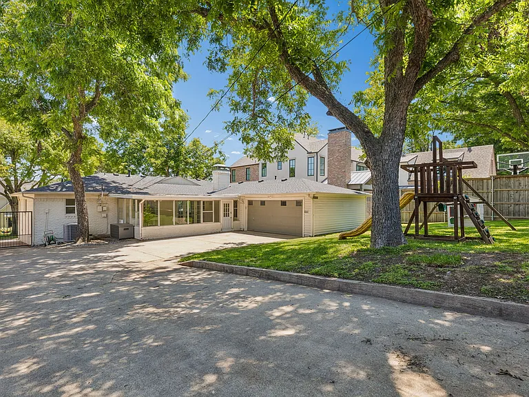 9503 Buxhill Dr — Photo 25