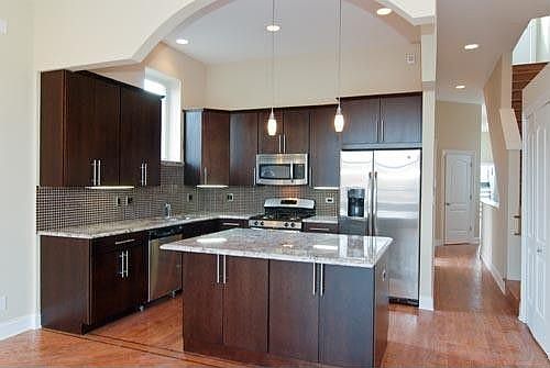 2nd image of 2449 W Cortez St #3