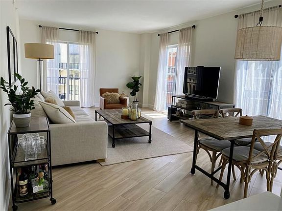 2nd image of 10 Aragon Ave Suite 715