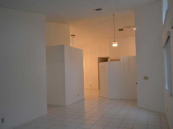 4th image of 7314 Pinewalk Dr S