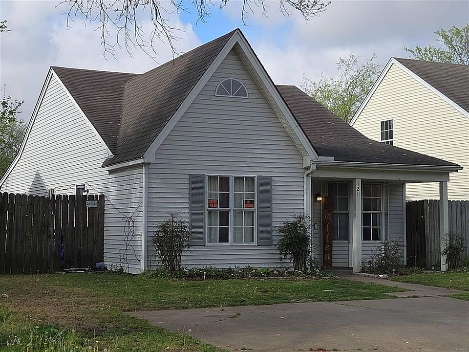 2nd image of 121 Lori Ln