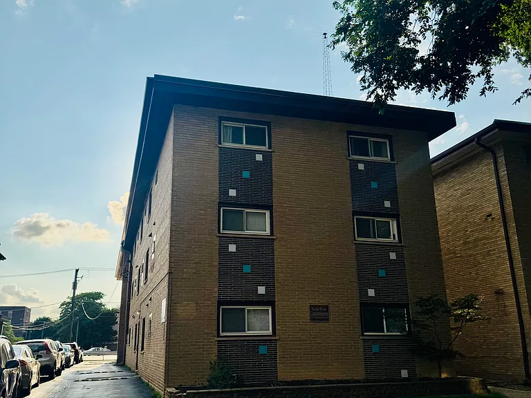 427 S Euclid Ave #H — Photo 1