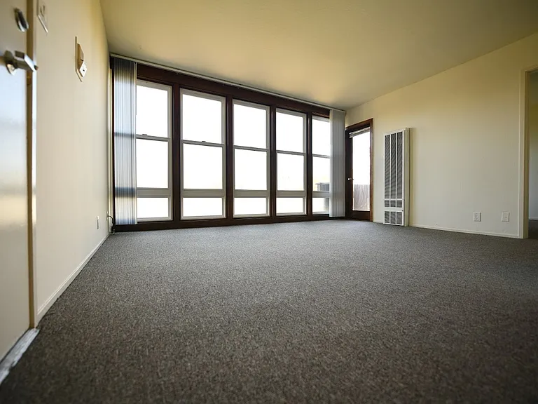 2415 College Ave. — Photo 3