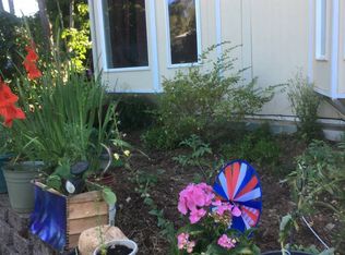 824 NW Orchard Dr, Myrtle Creek, OR 97457