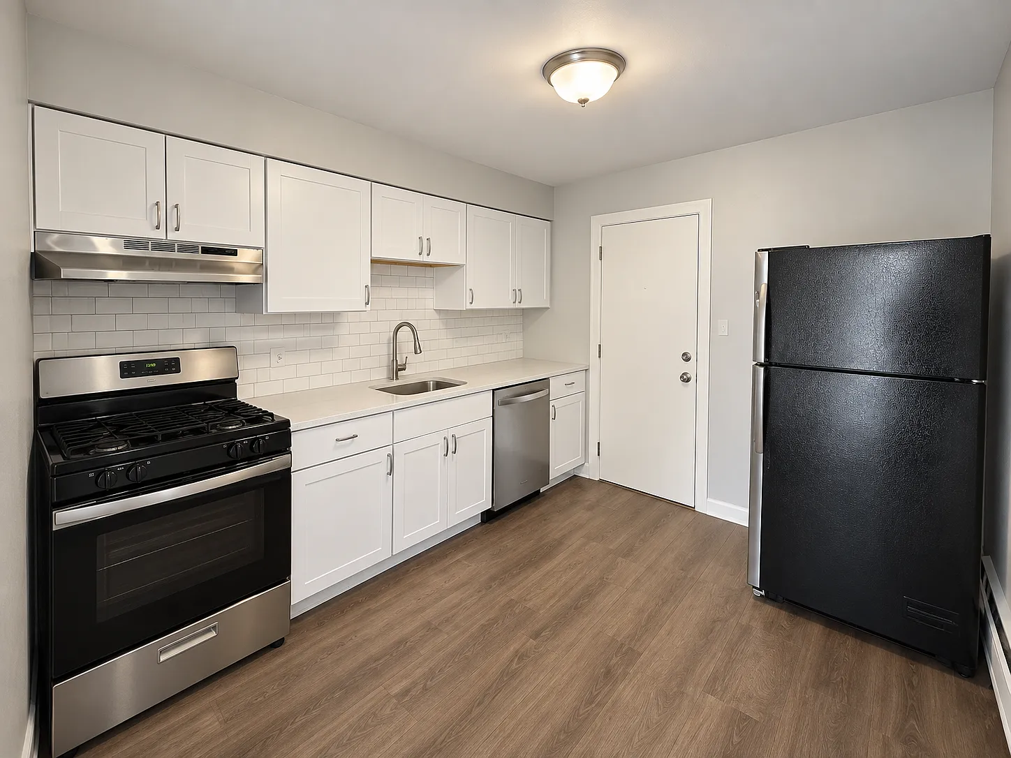9602 Golf Terrace Road - 2E — Photo 2
