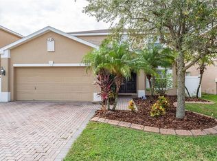 8834 Cameron Crest Dr, Tampa, FL 33626