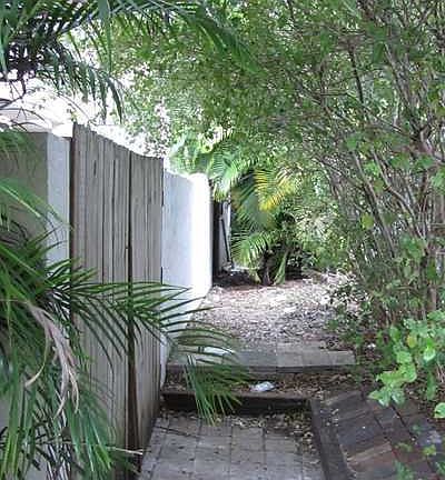 2nd image of 4471 Treehouse Ln #G