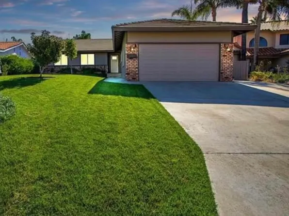 29911 Redwood Dr, Canyon Lake, CA 92587