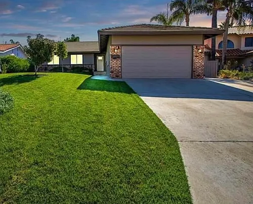 29911 Redwood Dr Photo 1