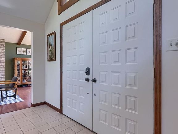 3rd image of 2211 Rocky Ridge Ct