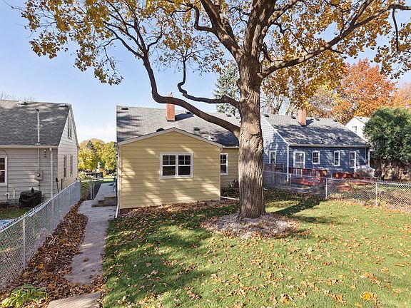 5th image of 3431 Pierce St NE