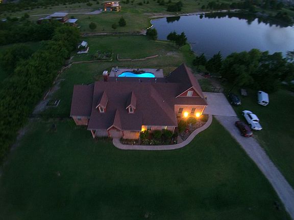 2nd image of 9 Taber Ln