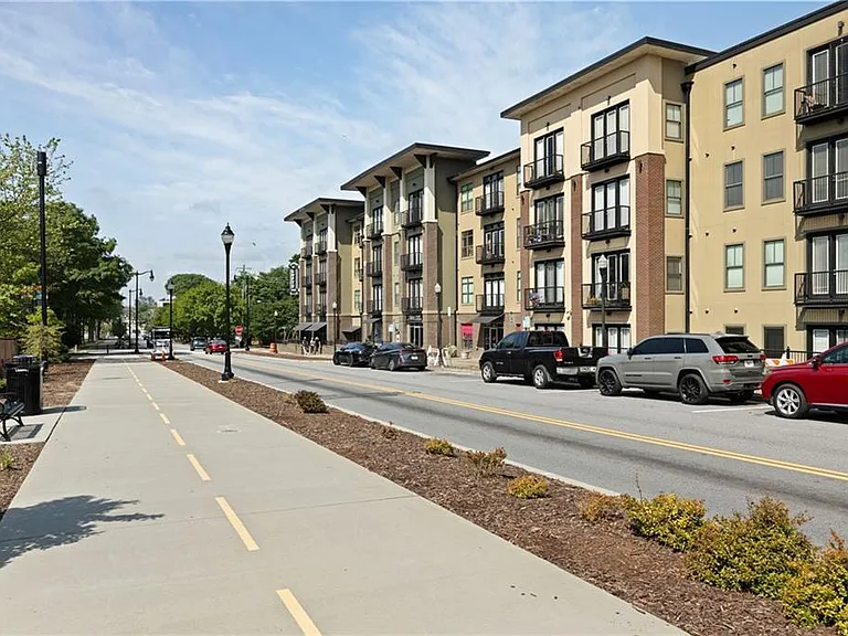 5300 Peachtree Rd #2104 — Photo 20