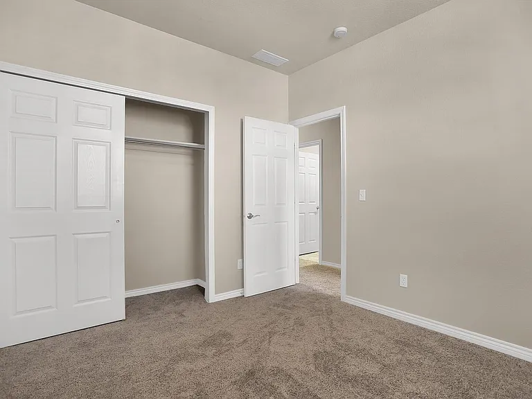 3311 Gladstone Creek Point — Photo 21