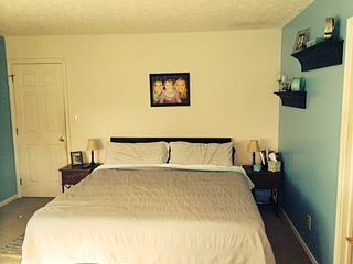 Master Bed w/ En-suite Bath