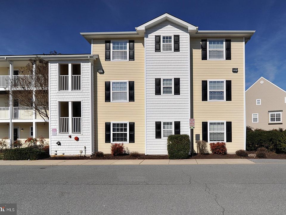 1st image of 1206 Caitlins Way #1206