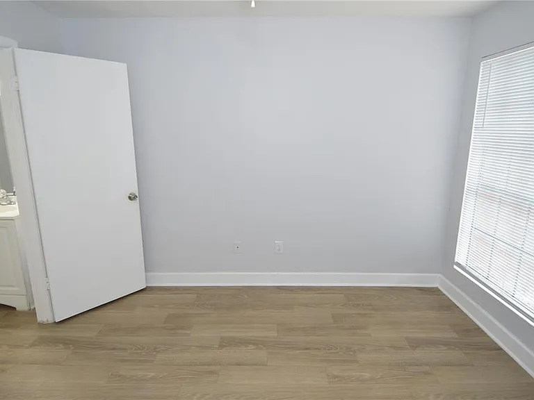 8758 Mallard Reserve Dr #101 — Photo 25