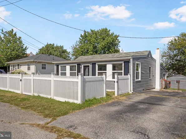 7911 Sea Breeze Dr, Baltimore, MD 21226