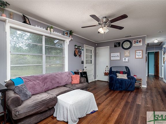 3rd image of 264 Frances Lane