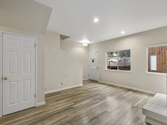 2nd image of 3858 Maybelle Ave #1
