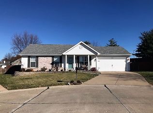 255 Briar Valley Ct N, Saint Peters, MO 63304